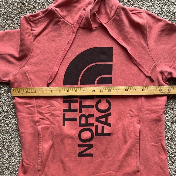 THE NORTH FACE pink sweatshirt - Picture 5 of 6